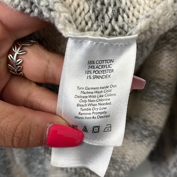 Eddie Bauer Sleepwear Striped Grey & CreamCardigan Size XS/S - Picture 5 of 6